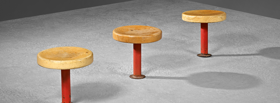Charlotte PERRIAND • Suite de trois tabourets